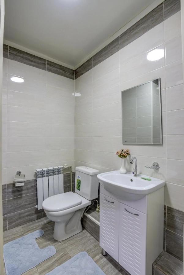Apartments For Rent Bishkek Ngoại thất bức ảnh